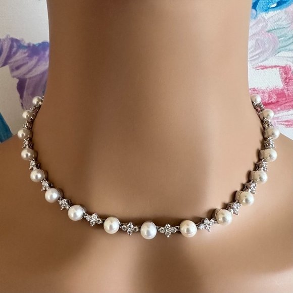 Authentic! Tiffany & Co Platinum Diamond 6.5mm Pearl Necklace - Picture 5 of 13